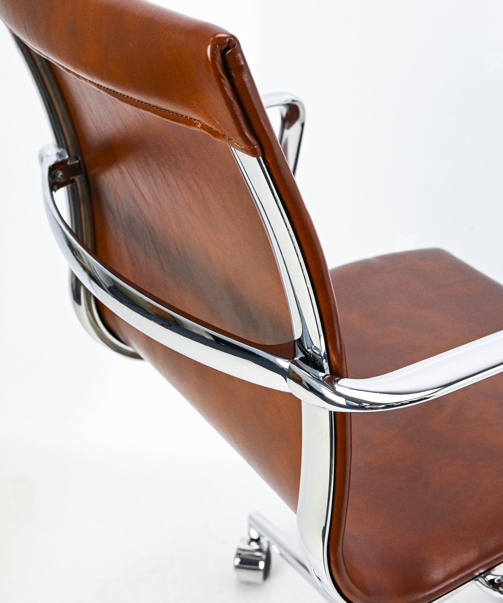 55958630007170 Silla de Oficina en Polipiel Dafne Low Back Sillas de Oficina Northdeco