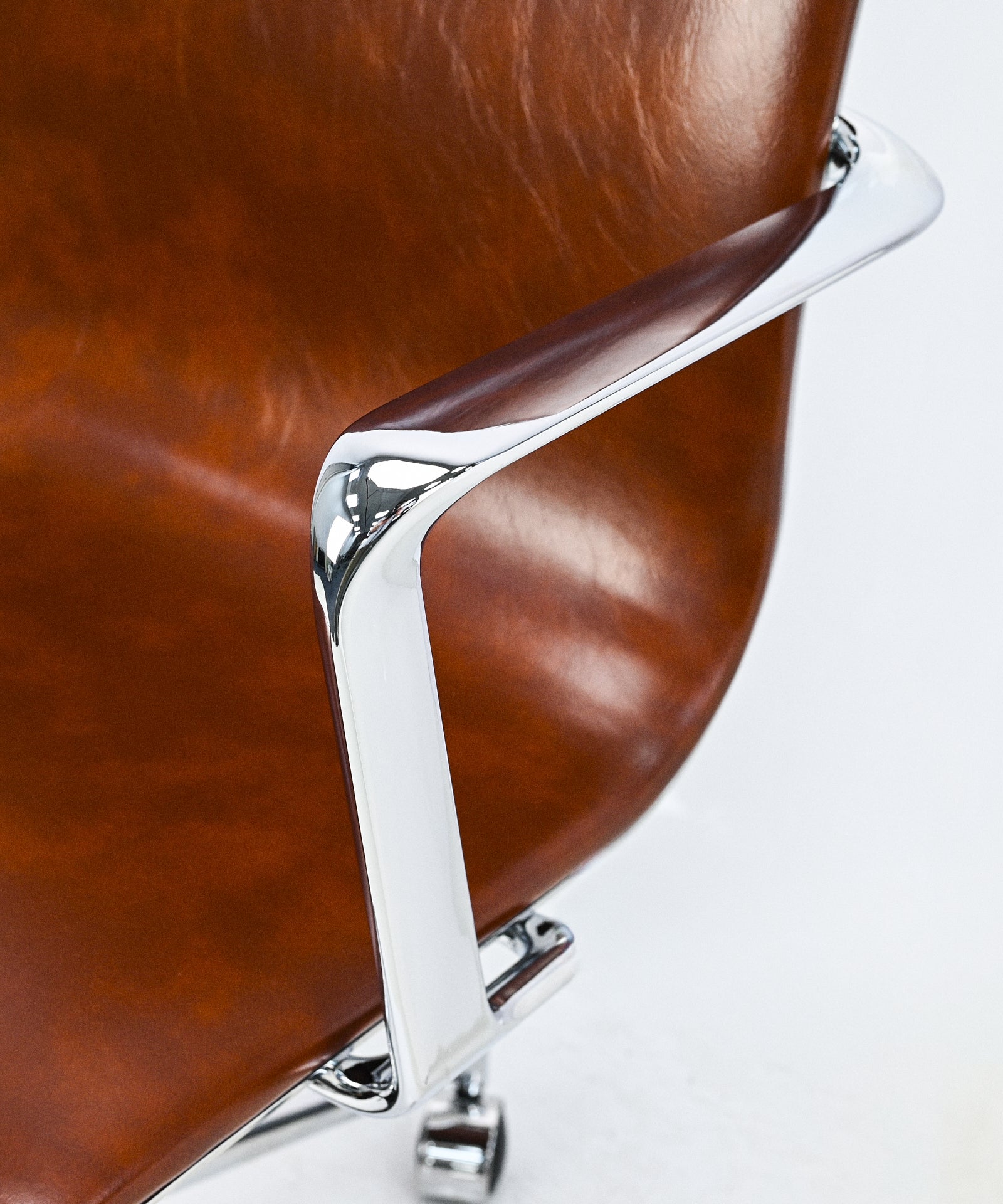 55958630007170 Silla de Oficina en Polipiel Dafne Low Back Sillas de Oficina Northdeco