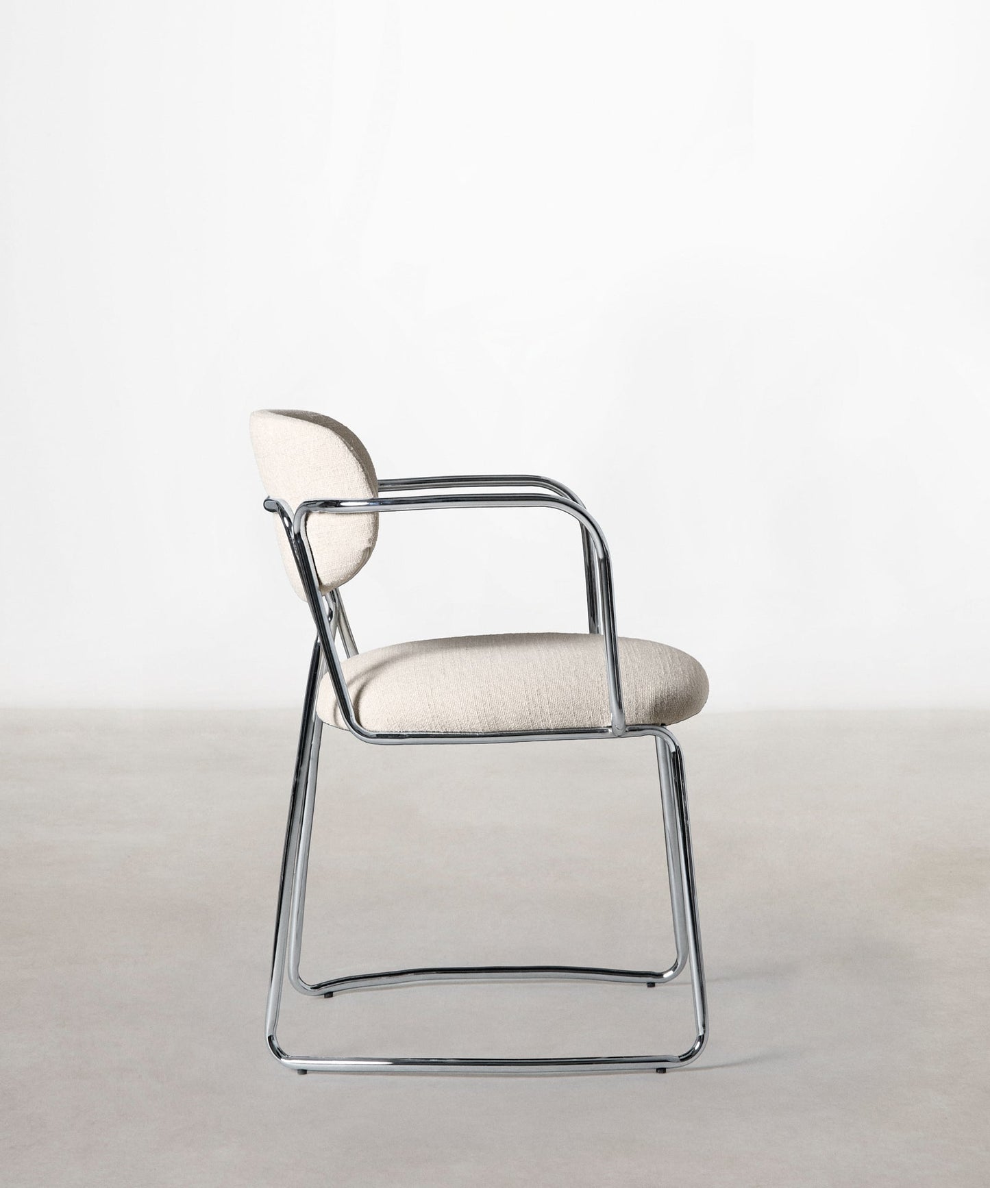  56625826529666 Silla de Comedor de Tela y metal con Reposabrazos Mortiz Arms Sillas tapizadas Northdeco