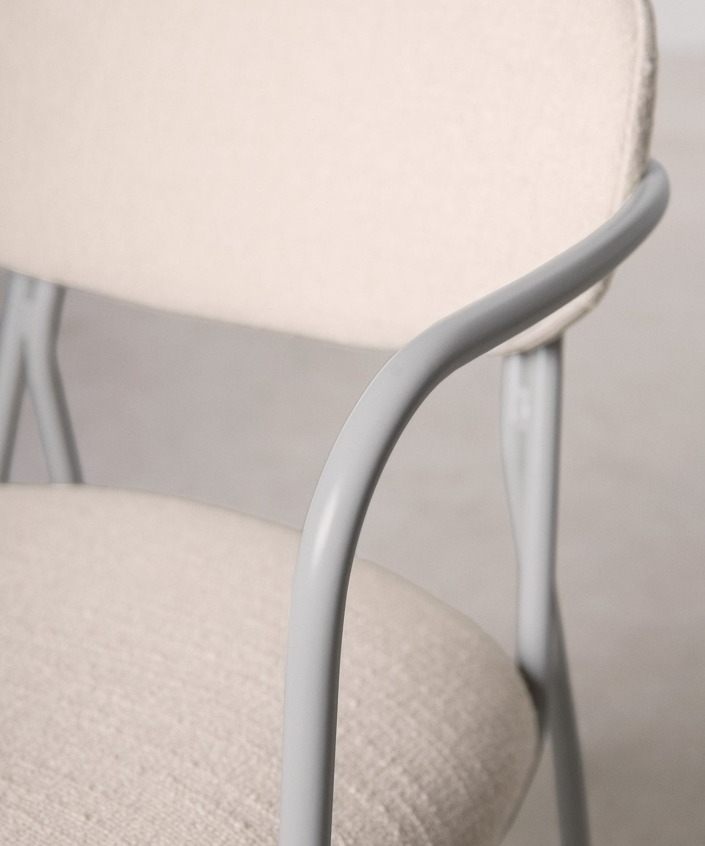 56625826627970 Silla de Comedor de Tela y metal con Reposabrazos Mortiz Arms Sillas tapizadas Northdeco