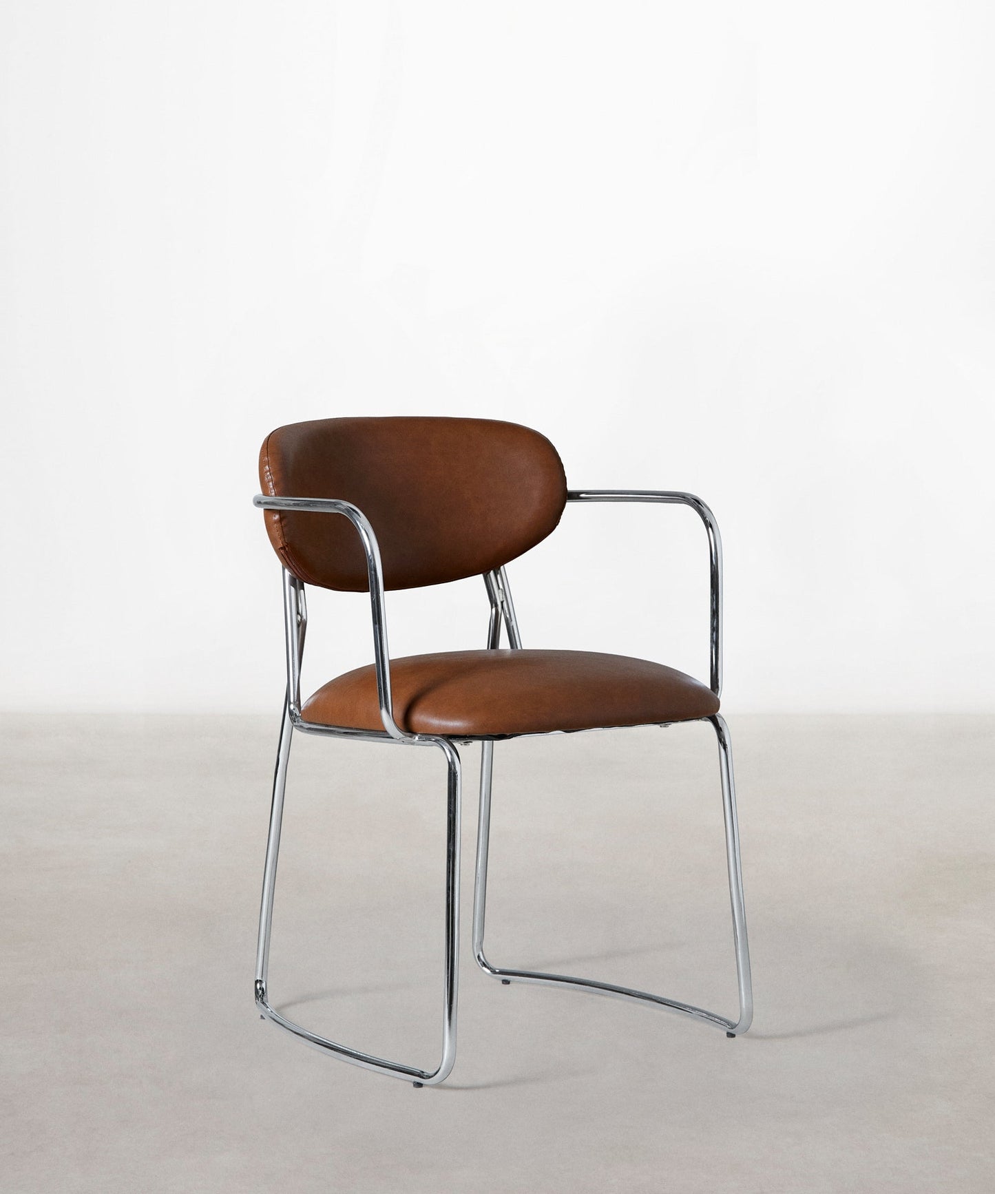 56625833574786 Silla de Comedor de Polipiel y Metal con Reposabrazos Moritz PU Sillas tapizadas Northdeco