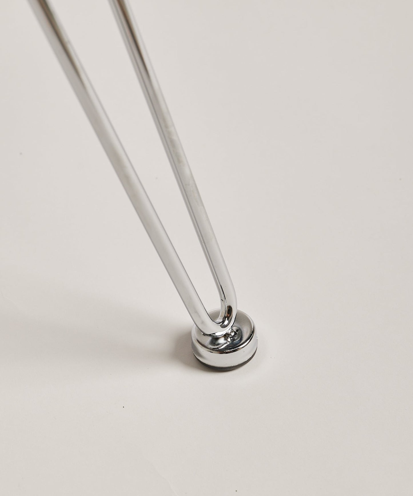 56626449285506 Silla de Metal Raumi Sillas Metálicas Northdeco