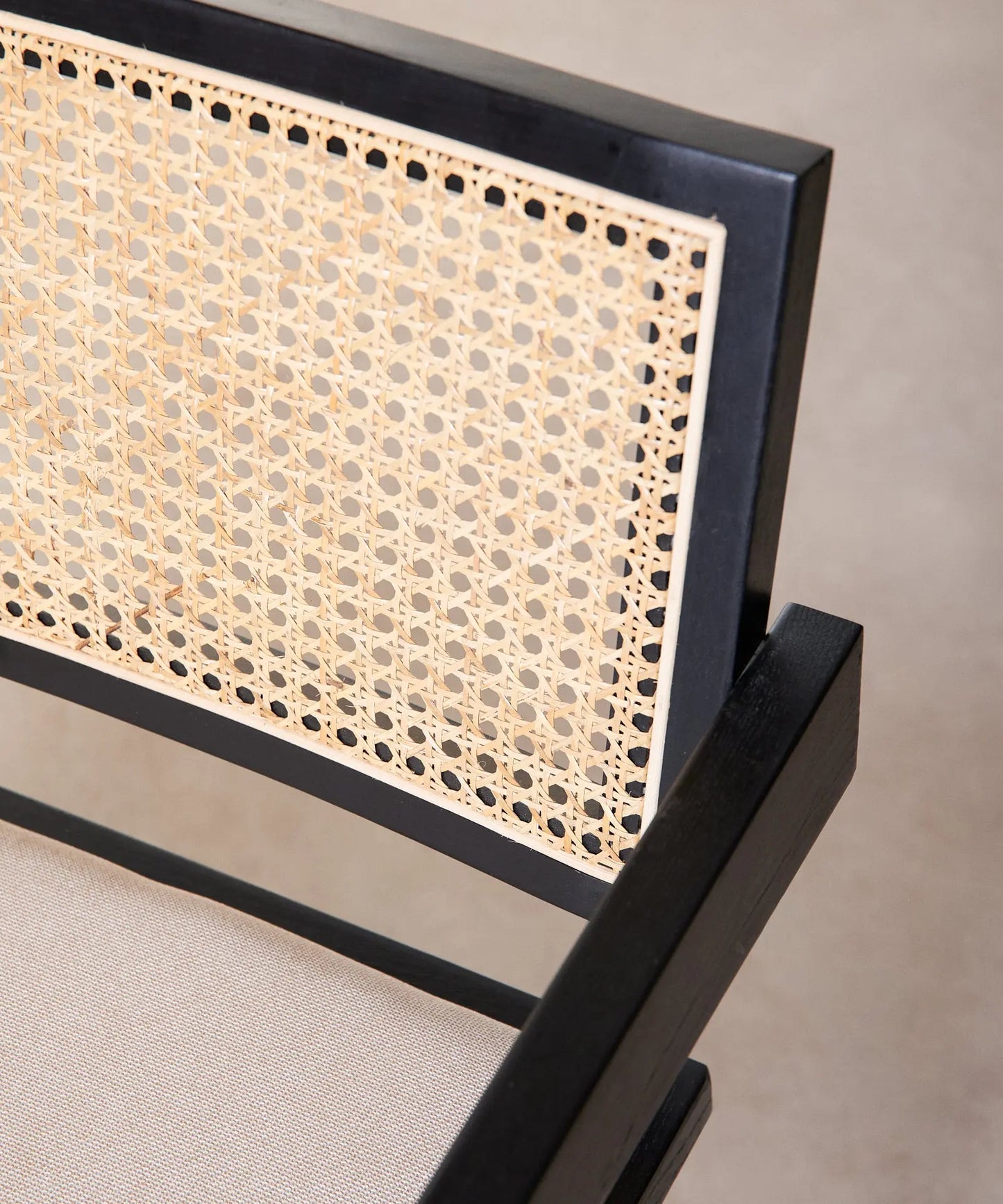 47041483997521 Silla de Comedor en Madera Tapizada con Reposabrazos Pauline Arms Sillas de madera Northdeco