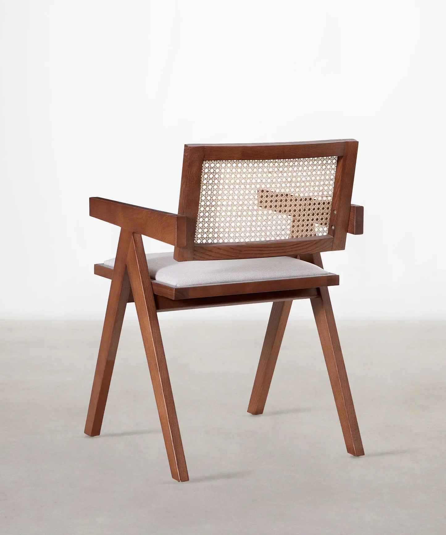 47041483899217 Silla de Comedor en Madera Tapizada con Reposabrazos Pauline Arms Sillas de madera Northdeco