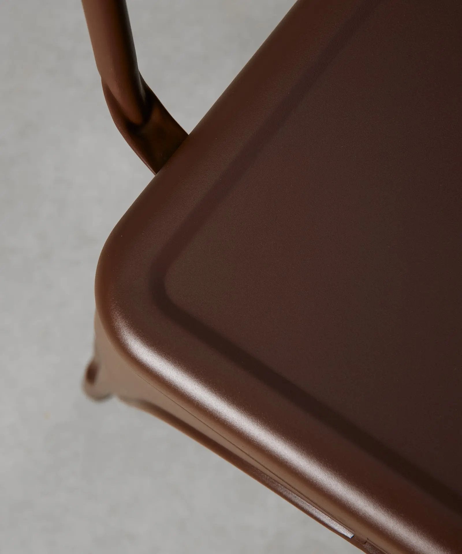 55815431717250 Silla de Comedor de Metal con Reposabrazos Tolik Arms Sillas Metálicas Northdeco