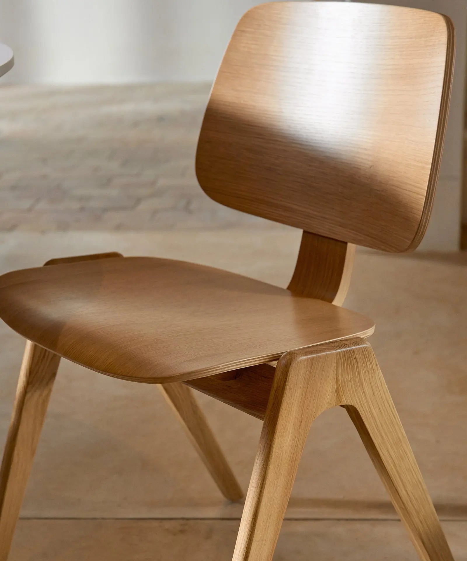 55215074836866 Silla de Comedor en Madera Vega  Northdeco