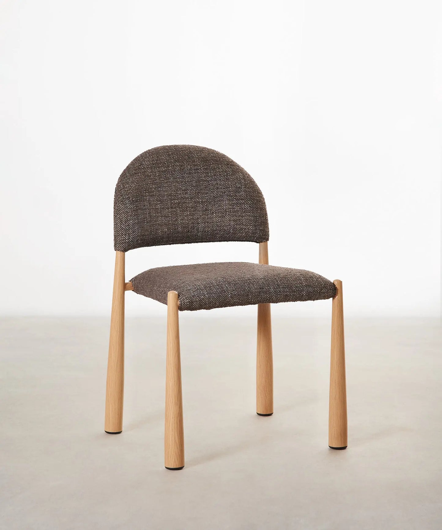 55651928572290 Silla de Comedor en Metal Tapizada Blair Sillas tapizadas Northdeco