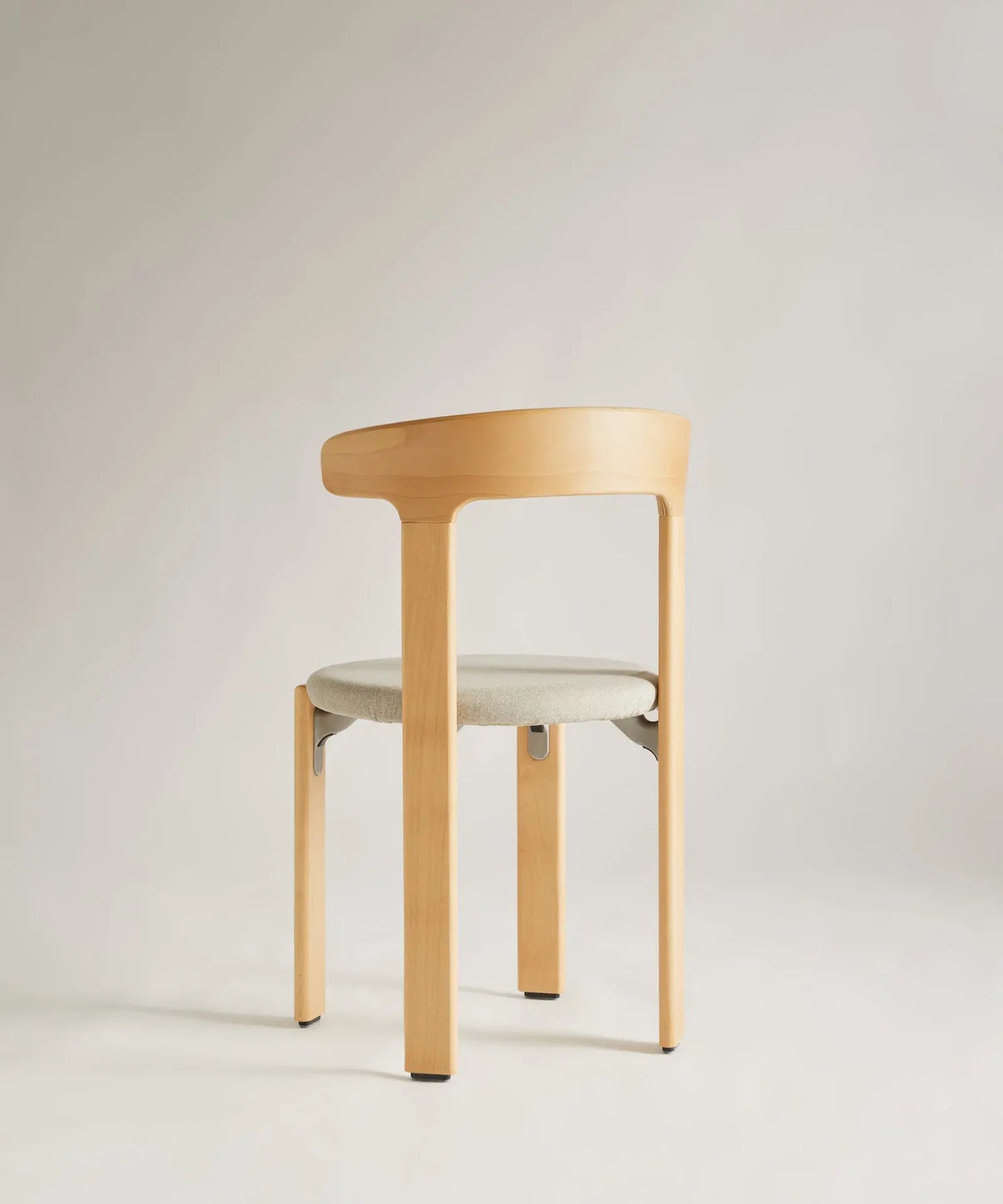 56687044952450 Silla de Comedor en Madera Tapizada Grim Sillas de Madera Northdeco