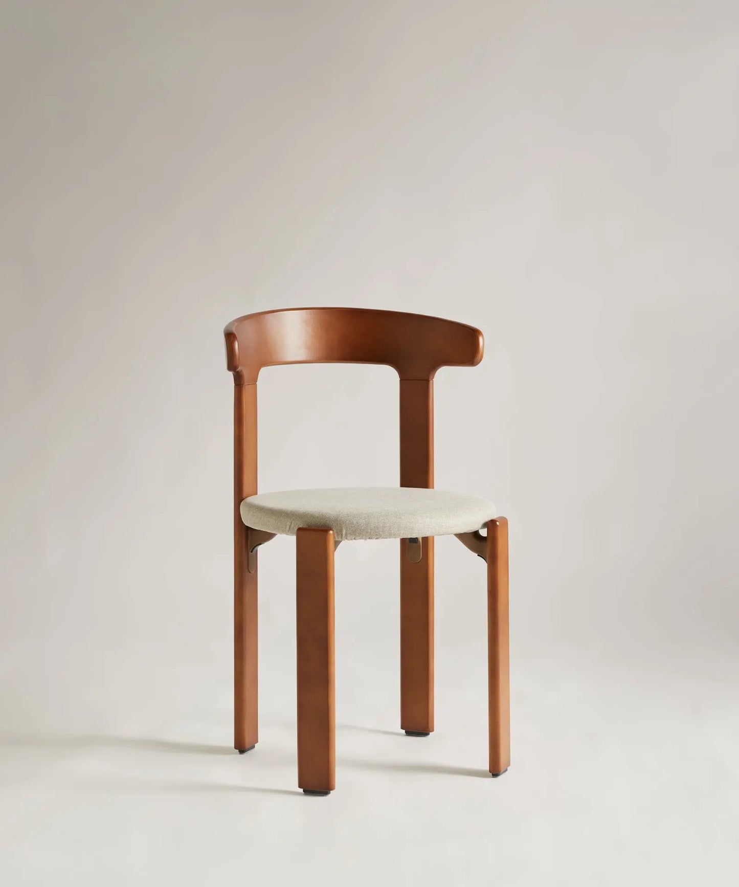 56687044985218 Silla de Comedor en Madera Tapizada Grim Sillas de Madera Northdeco