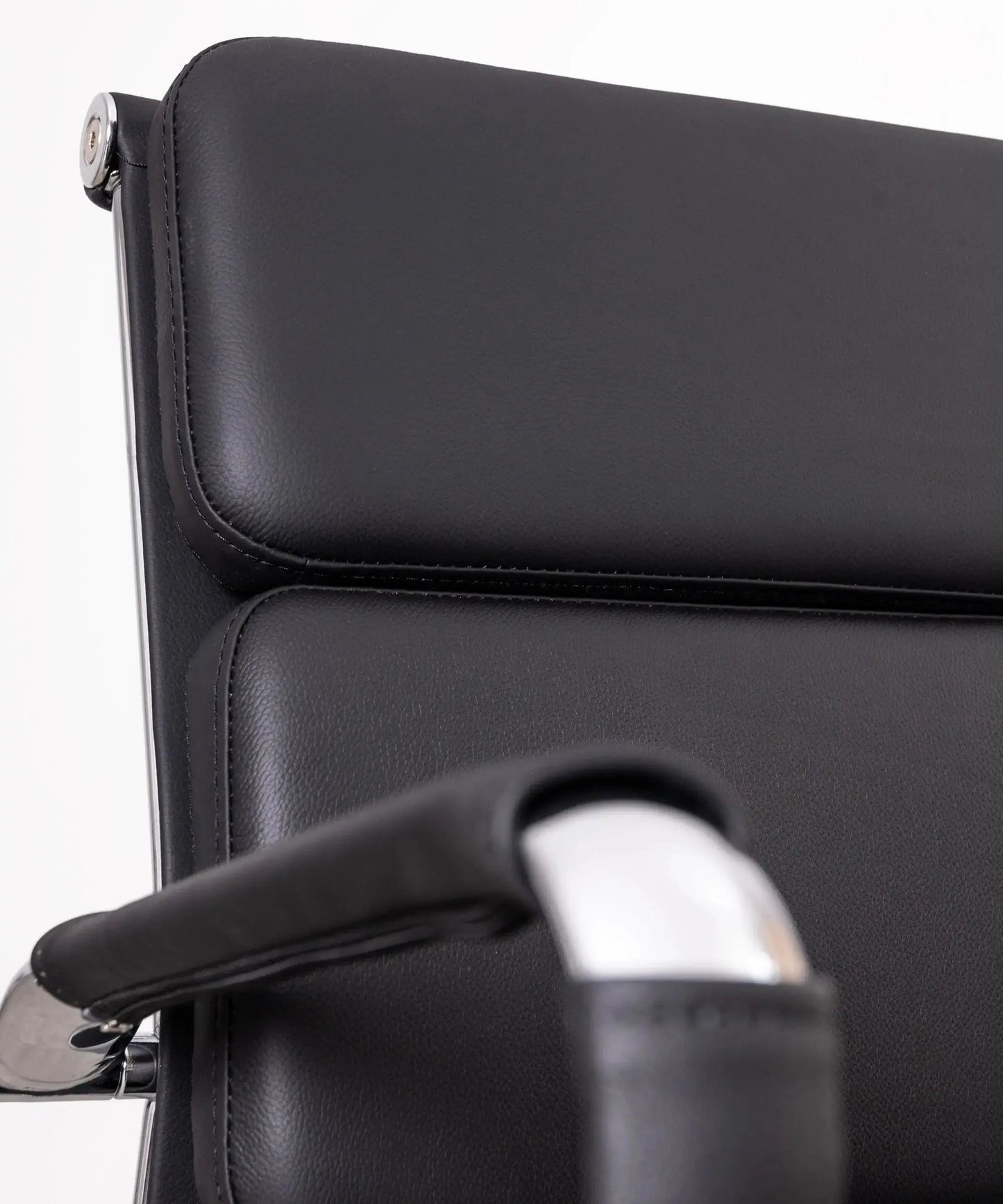 42310566740147 Silla de Oficina en Polipiel Low Base Jackson Sillas de Oficina Northdeco