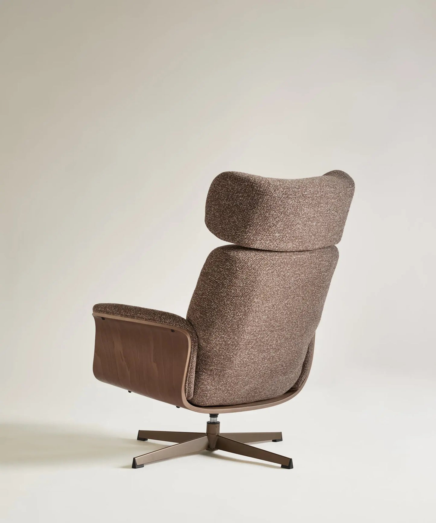 56710340804994 Sillón Reclinable en Madera y Tapizado con Reposapiés Osaka Sillones tapizados Northdeco