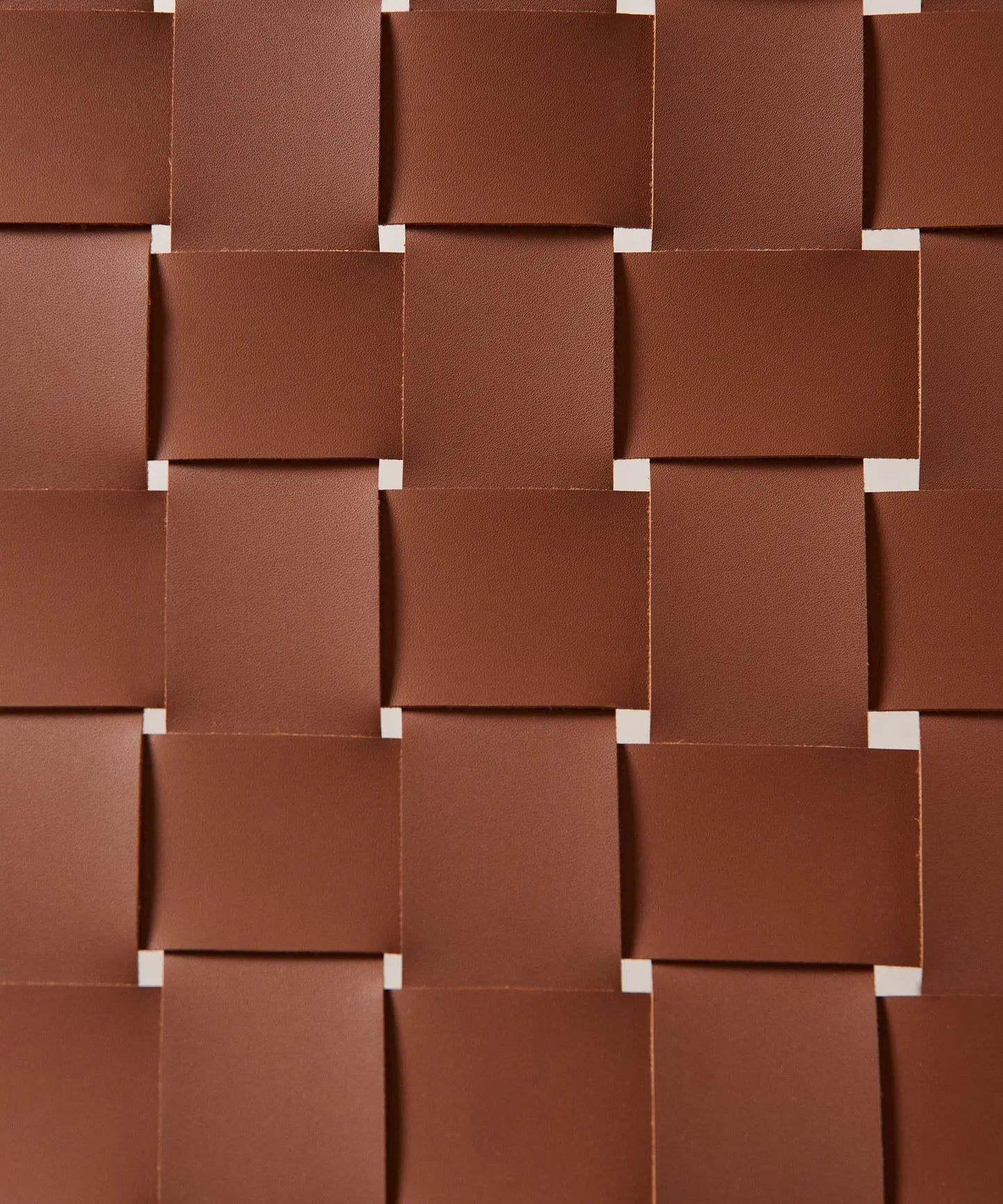 55646847697282 Sillón en Madera y Cuero Sintético Zyra Sillas de Madera Northdeco