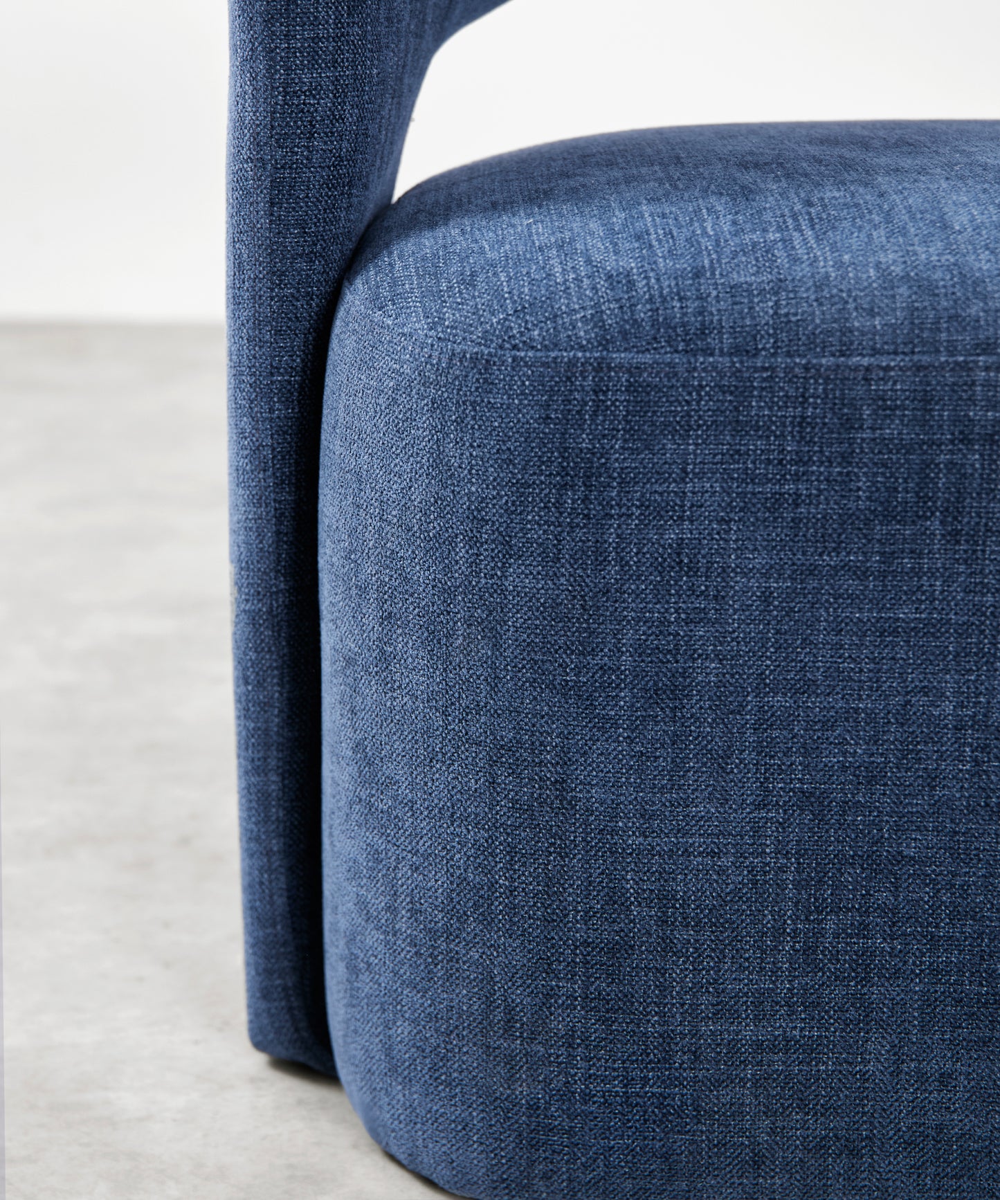 54960893690242 Sillón Naya Sillones tapizados Northdeco