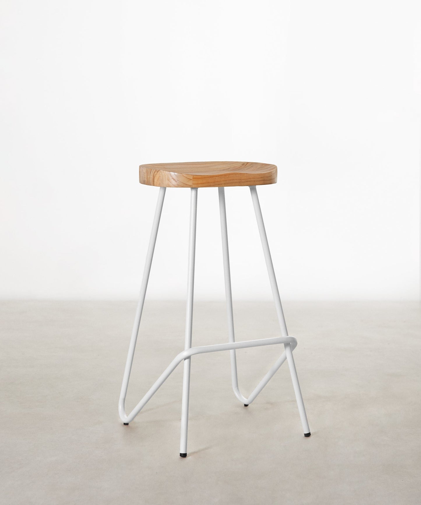 55535025586562 Taburete Alto en Acero y Madera Kai Taburetes Northdeco