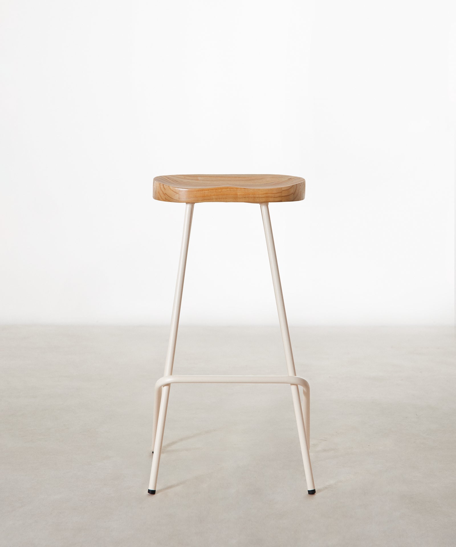 55535025521026 Taburete Alto en Acero y Madera Kai Taburetes Northdeco