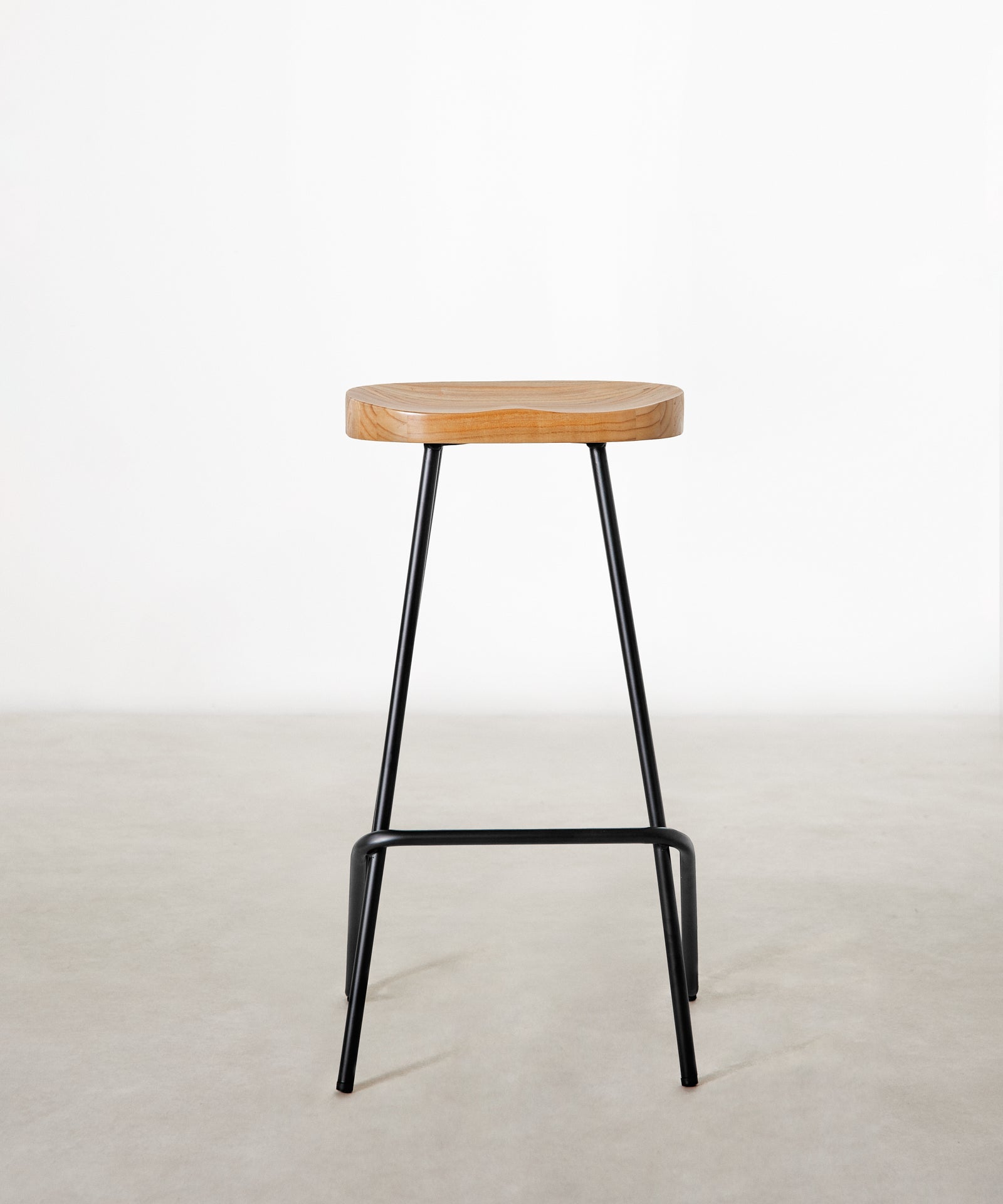 55535025553794 Taburete Alto en Acero y Madera Kai Taburetes Northdeco