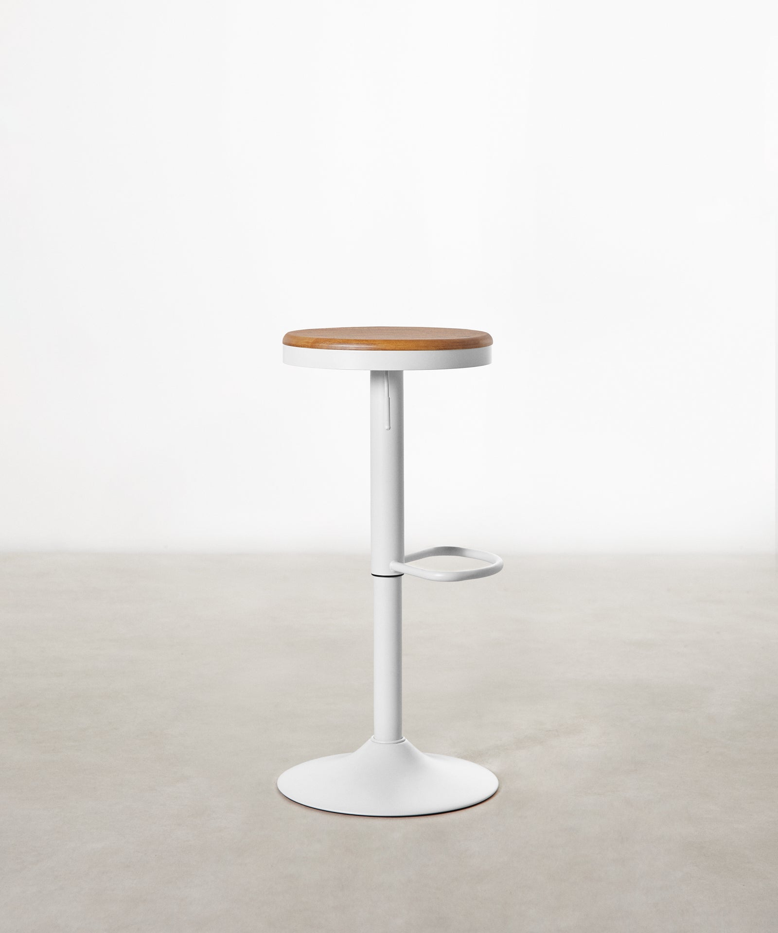 55531152310658 Taburete Alto Regulable en Acero Beige y Madera Nora Taburetes Northdeco