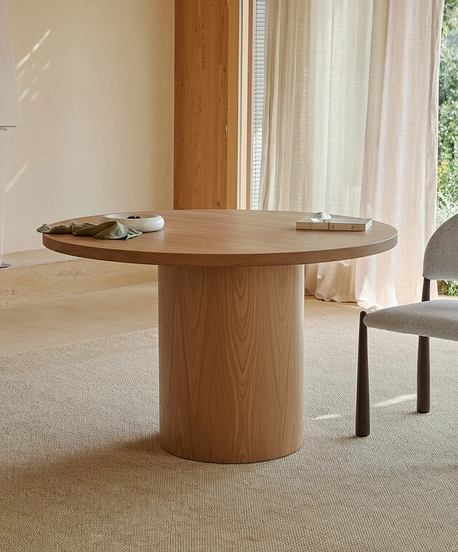 55587551052162 Mesa de Comedor Redonda en Madera Jolie (120 cm) Mesas de Madera Northdeco