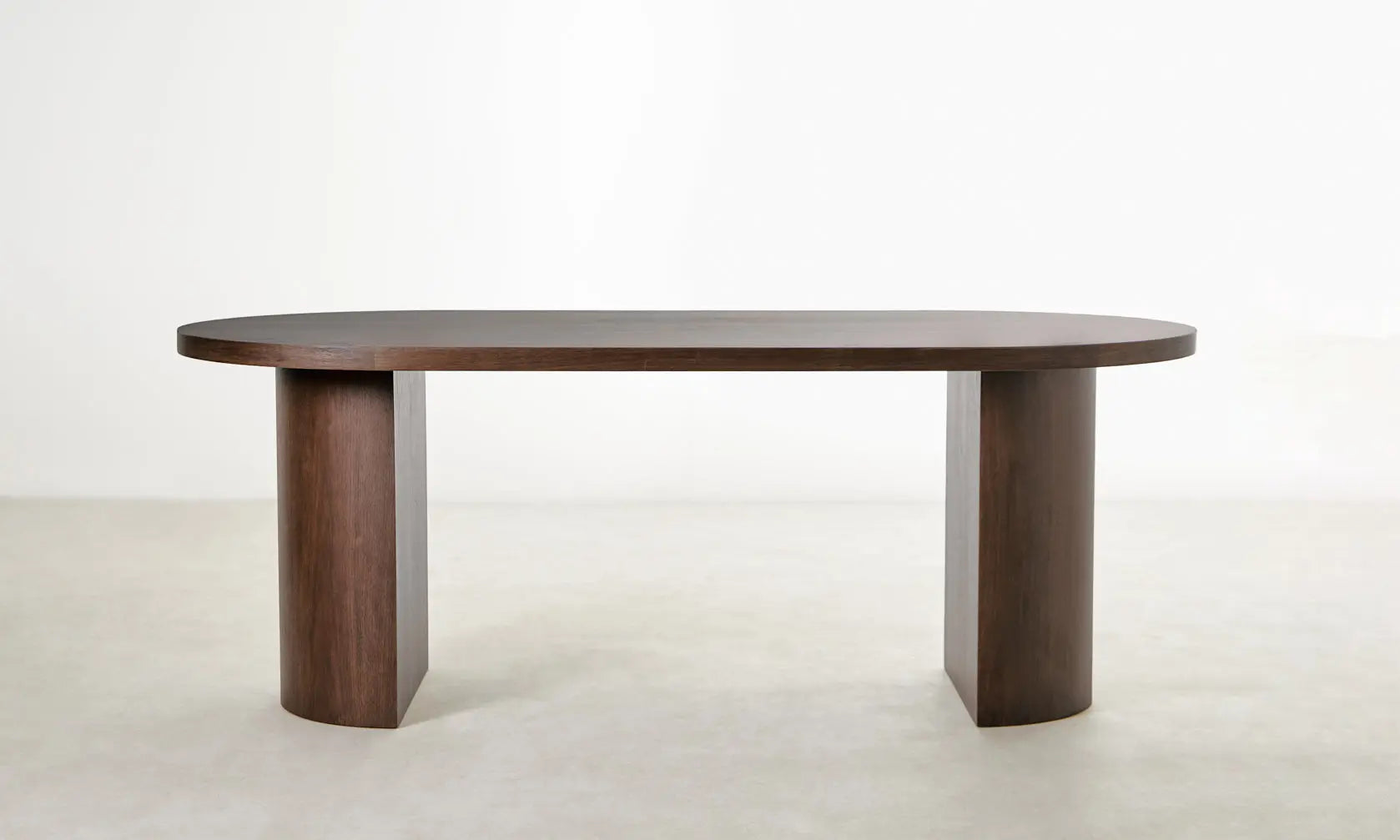 Table à manger ovale en bois Lily (200 x 100 cm)