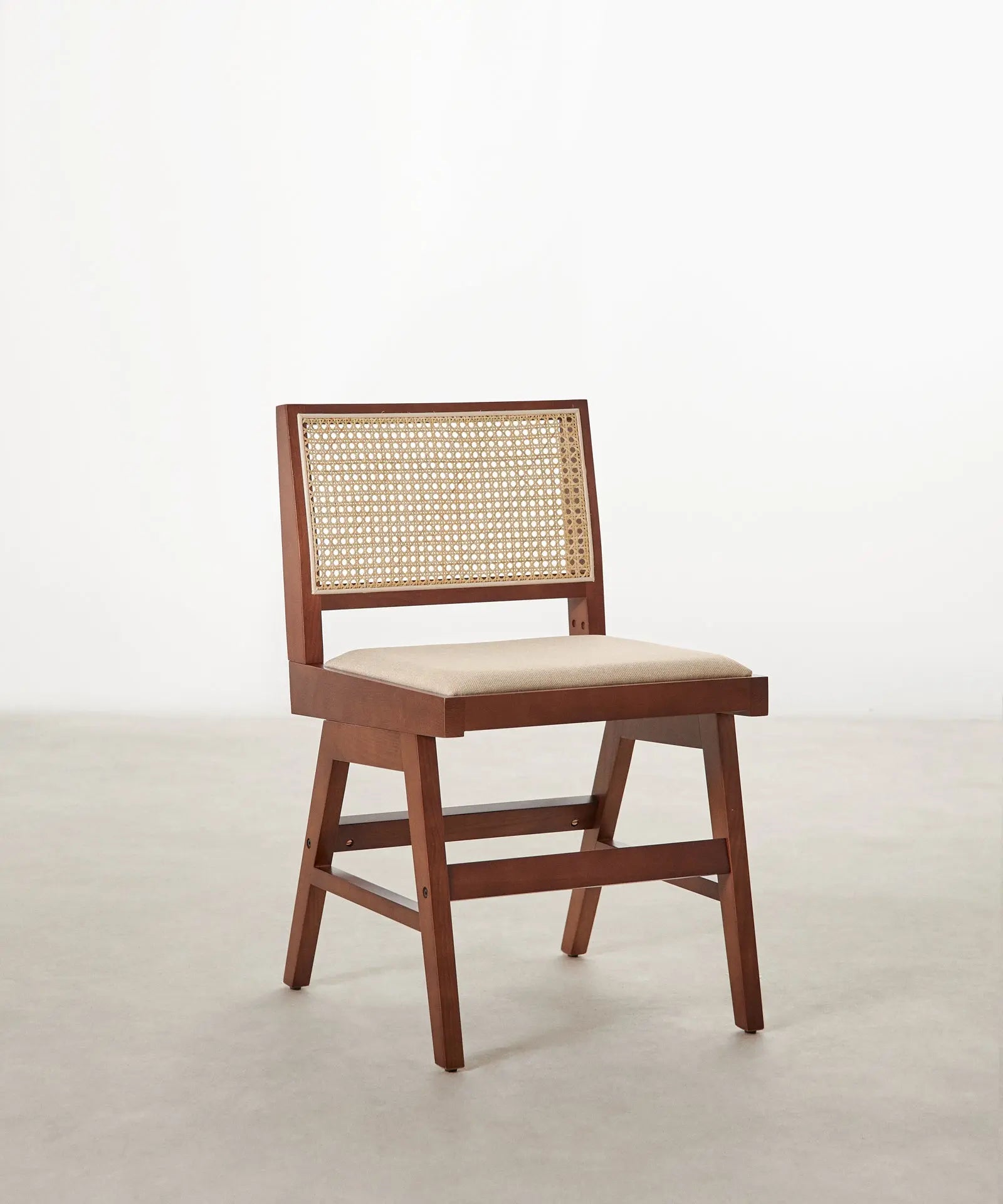 55180018418050 Silla de Comedor en Madera Tapizada Pauline Sillas de madera Northdeco